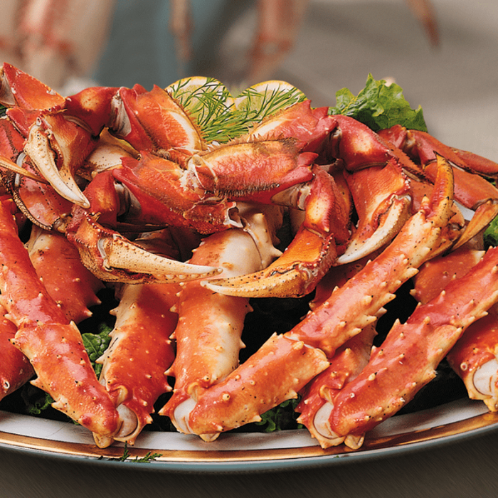 Jumbo King and Dungeness Crab Combo displayed in a serving dish.
